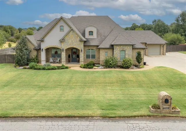 Photo 2 of Single family home for sale at 3600 Wimberley Crk Dr, Yukon, OK 73099 | MLS# 1248780 | Listing updated on 2026-09-23