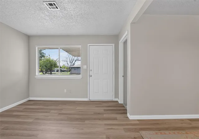 Photo 1 of Single family home for sale at 923 SW 3rd Street, Moore, OK 73160 | MLS# 1248783 | Listing updated on 2026-10-29