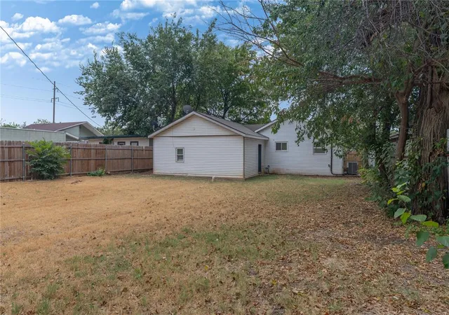 Photo 29 of Single family home for sale at 329 Se 46th Street, Oklahoma City, OK 73129 | MLS# 1248790 | Listing updated on 2026-09-13