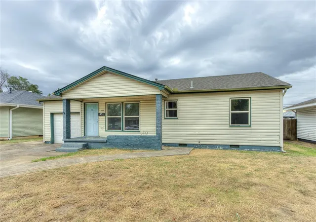 Photo 1 of Single family home for sale at 1417 Laverne Ave, Shawnee, OK 74801 | MLS# 1248796 | Listing updated on 2026-09-15