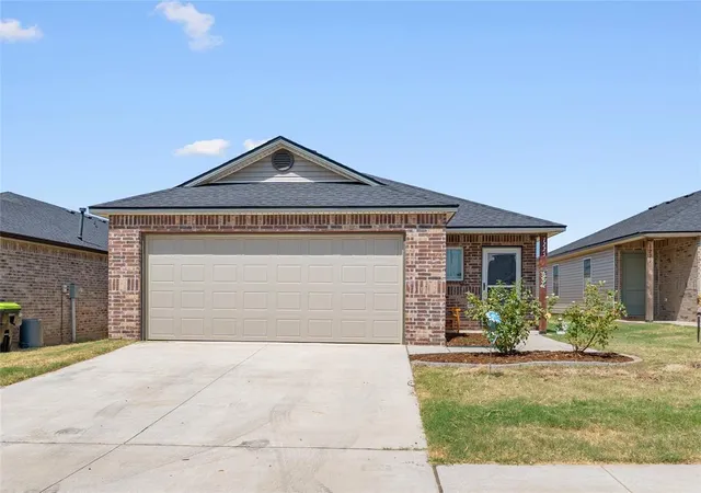 Single family home for sale at 1225 Corner Brk Dr, Purcell, OK 73080 | MLS# 1248818