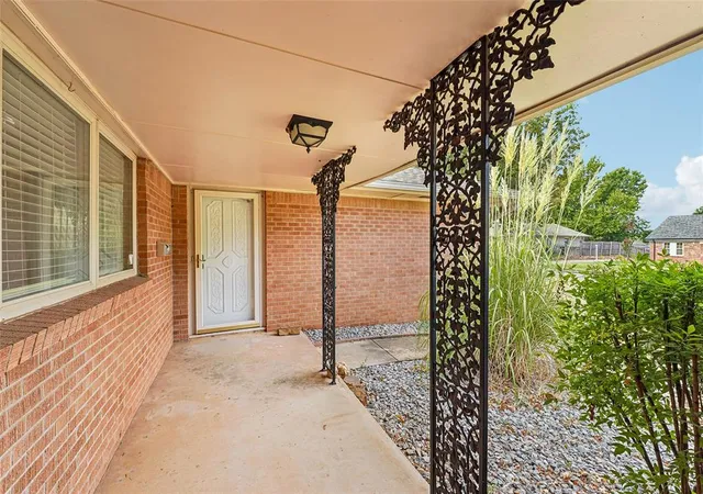 Photo 4 of Single family home for sale at 3500 Bella Vista Dr, Oklahoma City, OK 73110 | MLS# 1248821 | Listing updated on 2026-09-12