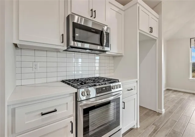 Photo 3 of Single family home for sale at 502 Grand Sycamore Dr, Washington, OK 73093 | MLS# 1248829 | Listing updated on 2026-10-28