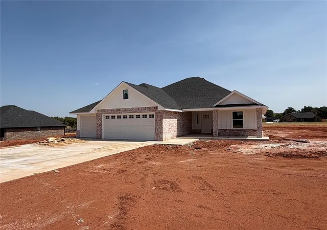 Photo 2 of Single family home for sale at 2217 Winter Ridge Rd, Blanchard, OK 73010 | MLS# 1248837 | Listing updated on 2026-10-14