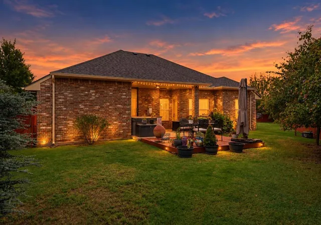 Photo 1 of Single family home for sale at 2713 Busheywood Dr, Yukon, OK 73099 | MLS# 1248848 | Listing updated on 2026-10-20