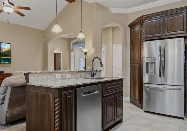 Photo 4 of Single family home for sale at 2713 Busheywood Dr, Yukon, OK 73099 | MLS# 1248848 | Listing updated on 2026-09-16