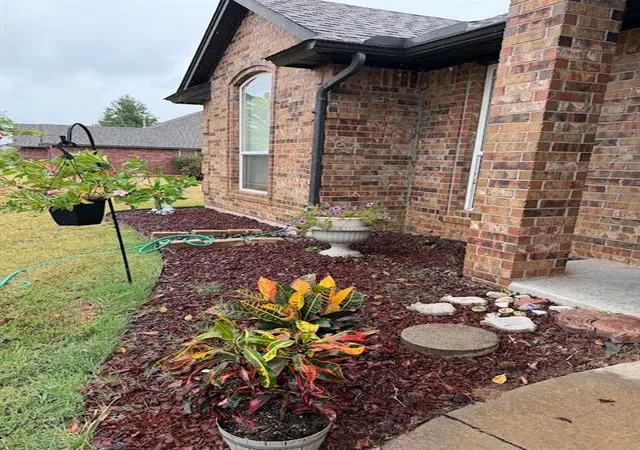 Photo 2 of Single family home for sale at 4236 Bradford Brk Dr, Norman, OK 73072 | MLS# 1248852 | Listing updated on 2026-10-06