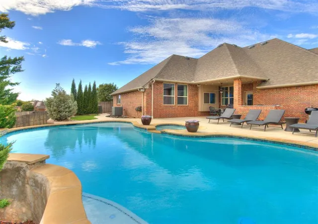 Photo 3 of Single family home for sale at 1804 Nw 198th Street, Edmond, OK 73012 | MLS# 1248857 | Listing updated on 2026-10-20
