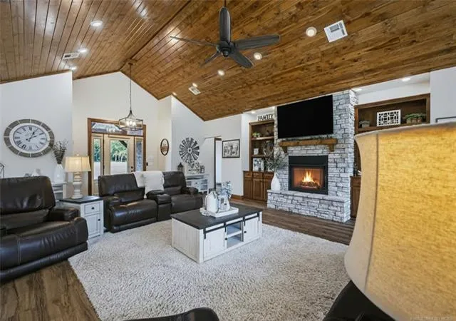 Photo 2 of Single family home for sale at 3597 Half Bank Rd, Atoka, OK 74525 | MLS# 1248889 | Listing updated on 2026-09-13