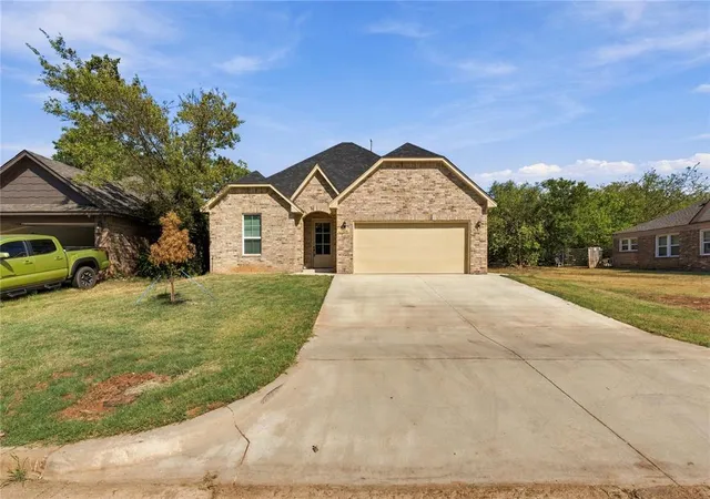 Single family home for sale at 2136 N Everest Ave, Oklahoma City, OK 73111 | MLS# 1248894