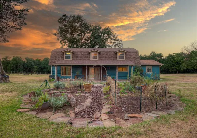 Photo 1 of Sale Pending at 1901 His Way, Guthrie, OK 73044 | MLS# 1248898 | Listing updated on 2026-09-21