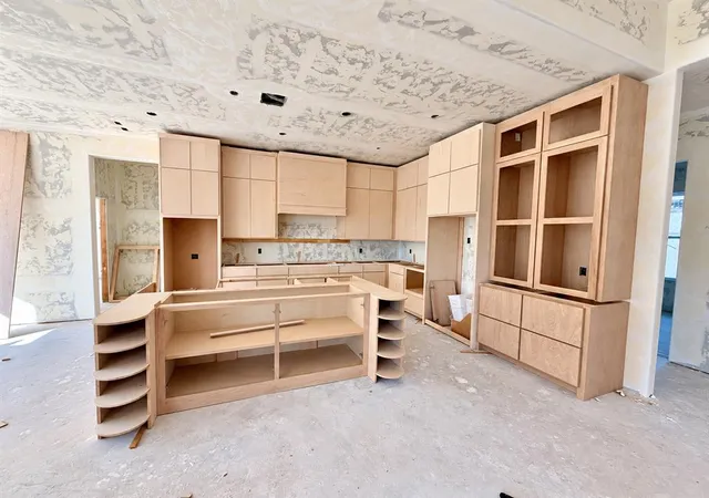 Photo 3 of Single family home for sale at 13255 Lost Crk Blvd, Edmond, OK 73034 | MLS# 1248912 | Listing updated on 2026-10-10