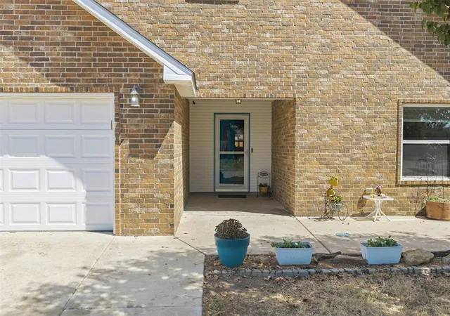 Photo 2 of Single family home for sale at 1601 Ward Rd, Ardmore, OK 73401 | MLS# 1248913 | Listing updated on 2026-09-18