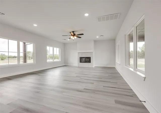 Photo 4 of Single family home for sale at 10190 S Meadows Ln, Guthrie, OK 73044 | MLS# 1248954 | Listing updated on 2026-09-14