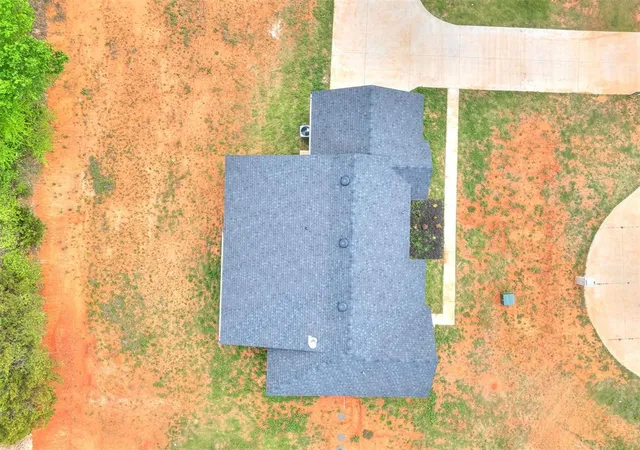 Photo 3 of Single family home for sale at 10130 S Meadows Ln, Guthrie, OK 73044 | MLS# 1248955 | Listing updated on 2026-09-14
