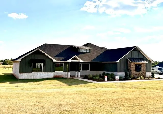 Photo 1 of Single family home for sale at 4533 Raymond Ln, Guthrie, OK 73044 | MLS# 1248958 | Listing updated on 2026-10-01