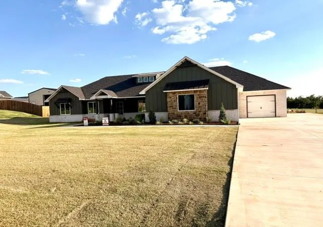 Photo 3 of Single family home for sale at 4533 Raymond Ln, Guthrie, OK 73044 | MLS# 1248958 | Listing updated on 2026-10-01
