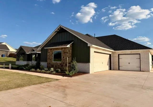 Photo 3 of Single family home for sale at 4533 Raymond Ln, Guthrie, OK 73044 | MLS# 1248958 | Listing updated on 2026-10-08