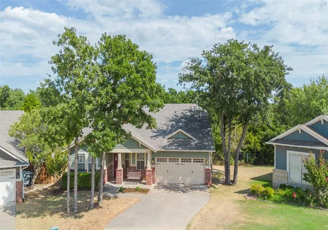 Photo 2 of Single family home for sale at 4949 Yellow Woods Way, Edmond, OK 73034 | MLS# 1248960 | Listing updated on 2026-09-18