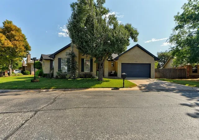 Photo 1 of Single family home for sale at 11900 Barrywood Dr, Oklahoma City, OK 73120 | MLS# 1248961 | Listing updated on 2026-09-16