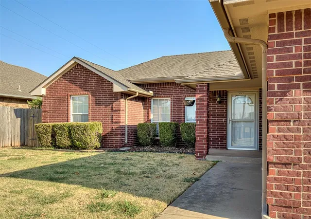 Photo 4 of Single family home for sale at 4303 SE 57th Street, Oklahoma City, OK 73135 | MLS# 1248968 | Listing updated on 2026-09-14