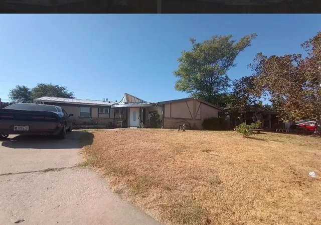 Photo 1 of Single family home for sale at 422 Nw Woodridge St, Lawton, OK 73507 | MLS# 1248971 | Listing updated on 2026-09-15