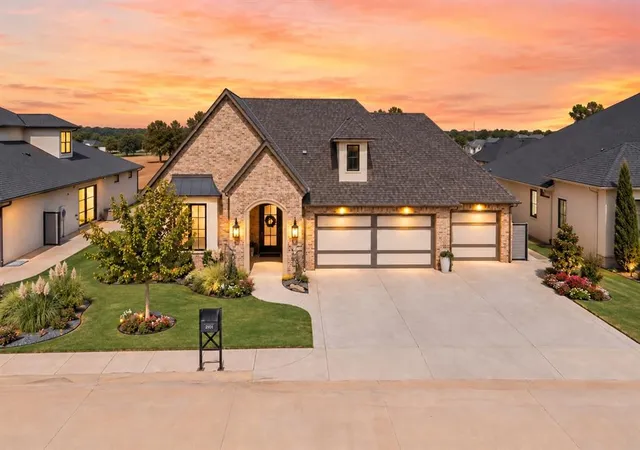 Single family home for sale at 2101 Wiregrass Dr, Edmond, OK 73025 | MLS# 1248973