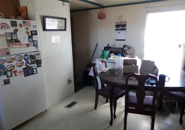 Photo 3 of Single family home for sale at 410 N North, Newkirk, OK 74647 | MLS# 1248983 | Listing updated on 2026-10-05