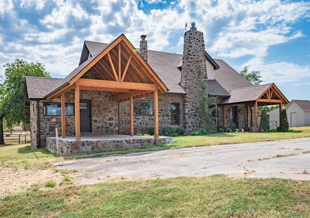 Single family home for sale at 5550 NE 50th Street, Oklahoma City, OK 73121 | MLS# 1248985