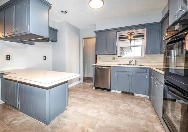 Photo 4 of Single family home for sale at 5520 N Tulsa Ave, Oklahoma City, OK 73112 | MLS# 1248992 | Listing updated on 2026-09-17