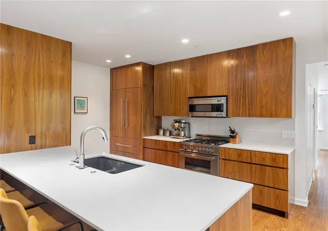 Listing Photo 5 - Condo for sale in building located at 720 W Boyd St, Norman, OK 73069 - Unit #206