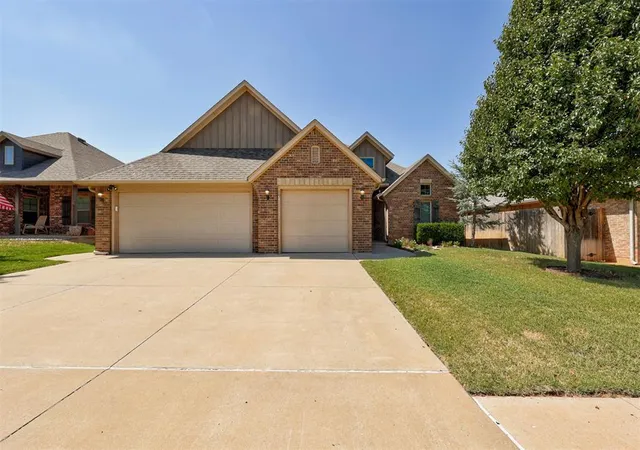 Photo 2 of Single family home for sale at 13341 Outdoor Living Dr, Piedmont, OK 73078 | MLS# 1249038 | Listing updated on 2026-09-16