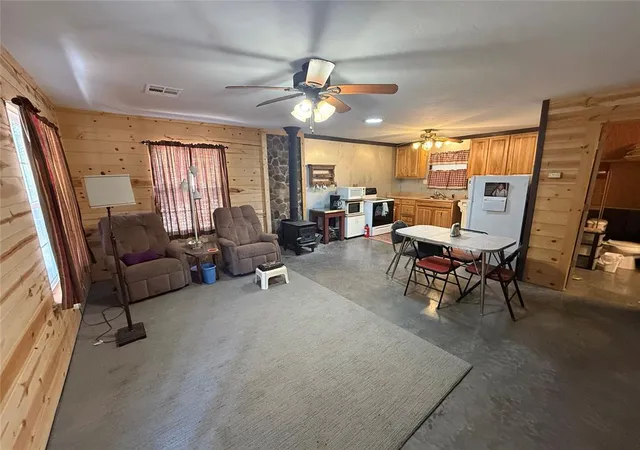 Photo 4 of Single family home for sale at 11346 Ns 3660 Rd, Seminole, OK 74868 | MLS# 1249040 | Listing updated on 2026-09-28