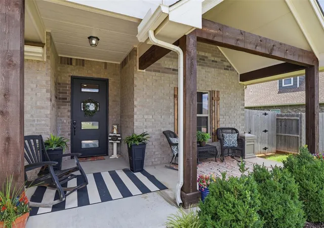 Photo 4 of Single family home for sale at 11512 NW 109th Street, Yukon, OK 73099 | MLS# 1249051 | Listing updated on 2026-09-15