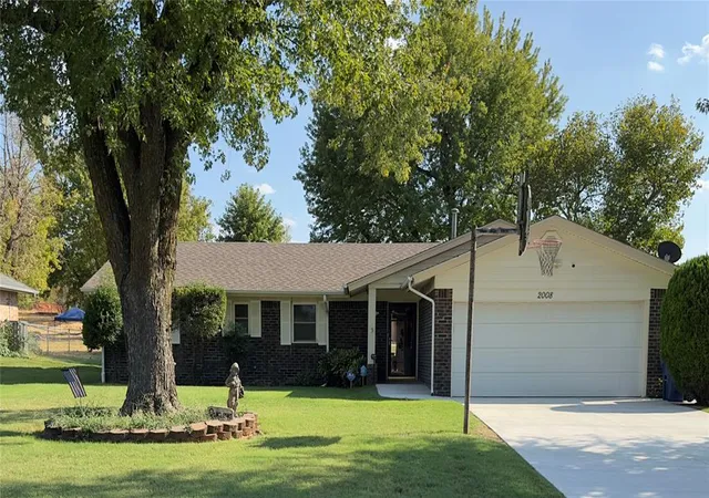 Photo 2 of Single family home for sale at 2008 W Cedar Ridge Dr, Mustang, OK 73064 | MLS# 1249075 | Listing updated on 2026-09-16