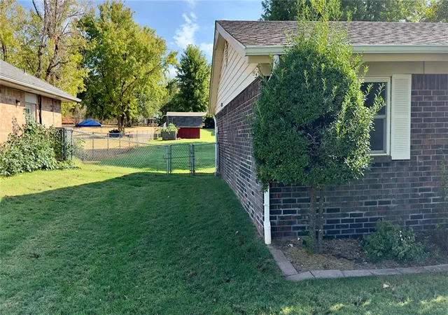Photo 4 of Single family home for sale at 2008 W Cedar Ridge Dr, Mustang, OK 73064 | MLS# 1249075 | Listing updated on 2026-09-16
