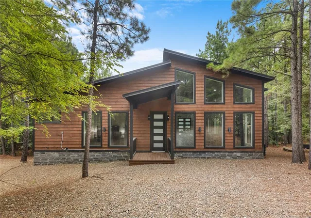 Photo 1 of Single family home for sale at 125 Bear Cedar Trl, Broken Bow, OK 74743 | MLS# 1249076 | Listing updated on 2026-09-15