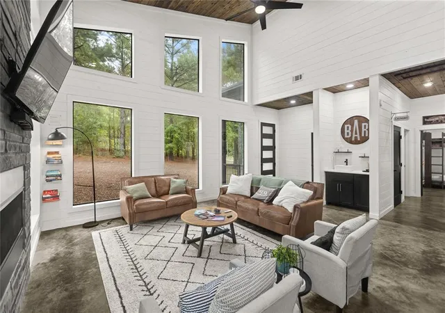 Photo 2 of Single family home for sale at 125 Bear Cedar Trl, Broken Bow, OK 74743 | MLS# 1249076 | Listing updated on 2026-09-15