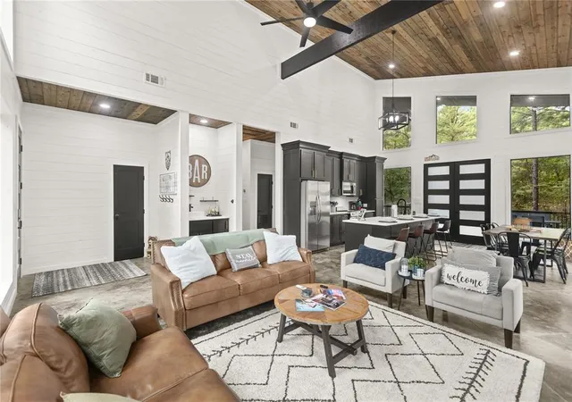 Photo 3 of Single family home for sale at 125 Bear Cedar Trl, Broken Bow, OK 74743 | MLS# 1249076 | Listing updated on 2026-09-15