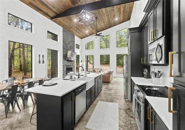 Photo 4 of Single family home for sale at 125 Bear Cedar Trl, Broken Bow, OK 74743 | MLS# 1249076 | Listing updated on 2026-09-15