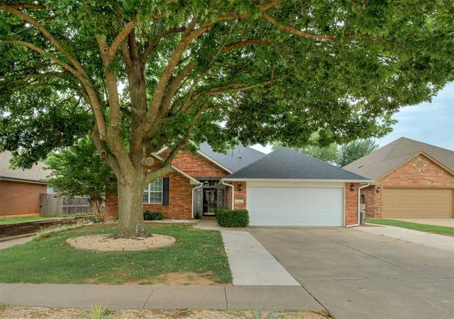 Photo 1 of Single family home for sale at 4932 Baker St, Norman, OK 73072 | MLS# 1249079 | Listing updated on 2026-09-21