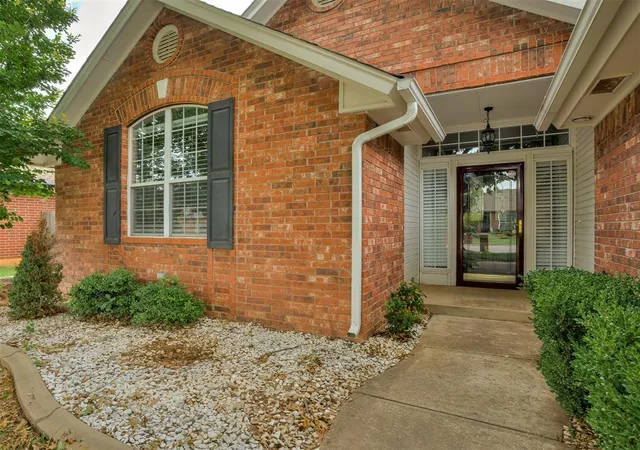 Photo 3 of Single family home for sale at 4932 Baker St, Norman, OK 73072 | MLS# 1249079 | Listing updated on 2026-09-21