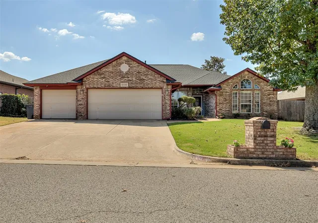 Single family home for sale at 6100 SE 57th Street, Oklahoma City, OK 73135 | MLS# 1249095