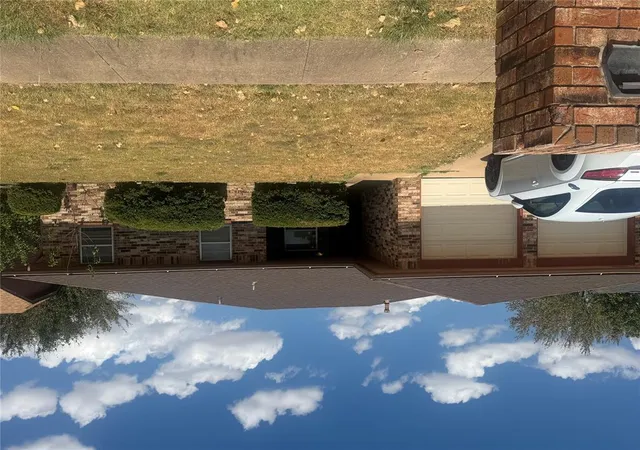 Photo 1 of Single family home for sale at 1113 Nw 7th Street, Moore, OK 73170 | MLS# 1249126 | Listing updated on 2026-09-16