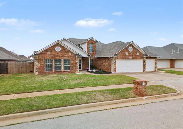 Single family home for sale at 2509 Kingsley Ln, Oklahoma City, OK 73128 | MLS# 1249129