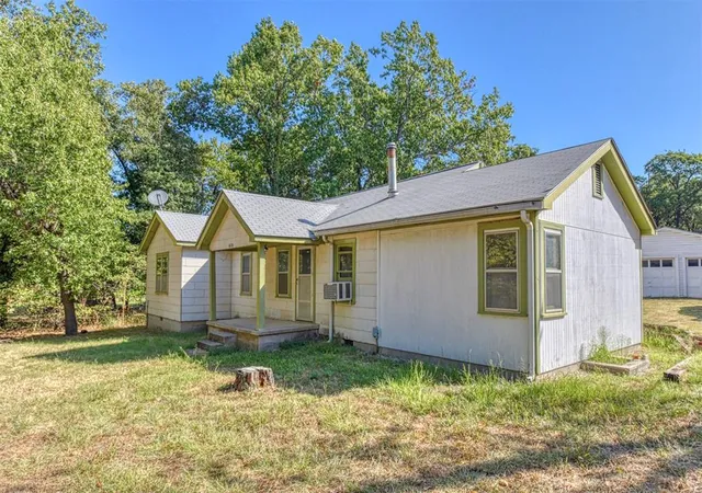 Photo 2 of Single family home for sale at 960636 S 3352 Road, Wellston, OK 74881 | MLS# 1249135 | Listing updated on 2026-09-16
