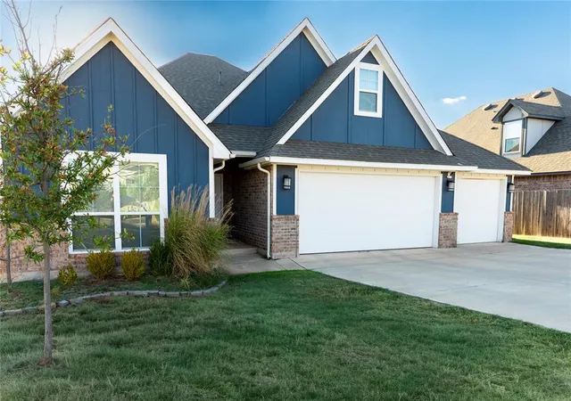 Photo 2 of Single family home for sale at 2204 Arcady Ave, Norman, OK 73026 | MLS# 1249137 | Listing updated on 2026-09-16