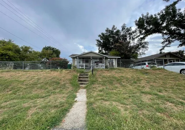 Photo 2 of Single family home for sale at 1000 N Wilson Ave, Sand Springs, OK 74063 | MLS# 1249140 | Listing updated on 2026-09-16