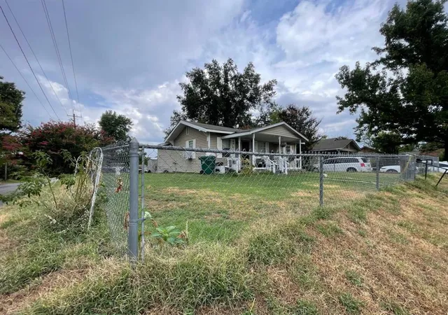 Photo 3 of Single family home for sale at 1000 N Wilson Ave, Sand Springs, OK 74063 | MLS# 1249140 | Listing updated on 2026-09-16