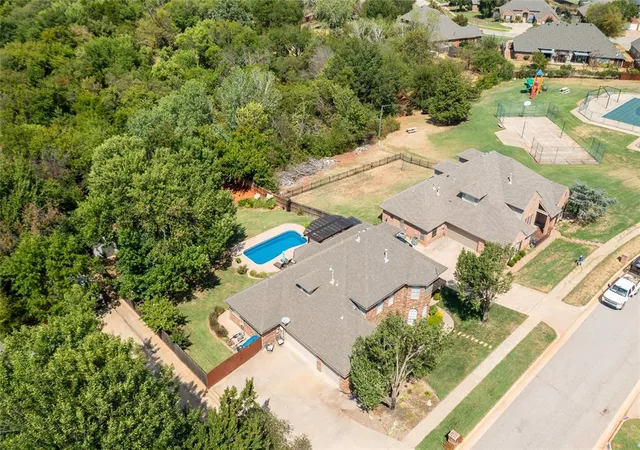 Photo 3 of Single family home for sale at 19509 Yearling Way, Edmond, OK 73012 | MLS# 1249153 | Listing updated on 2026-09-25